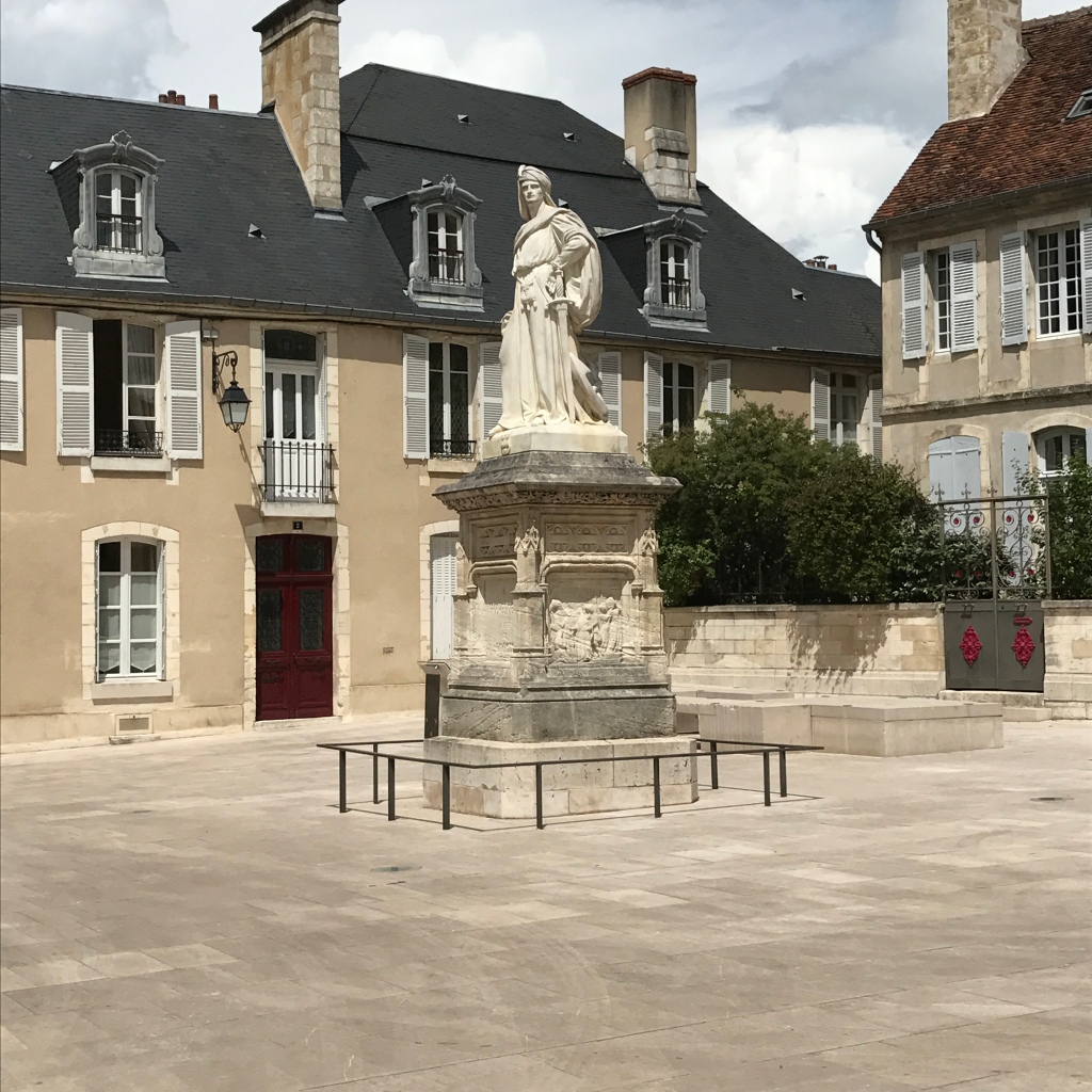 Palais Jacques Coeur - extérieur jour