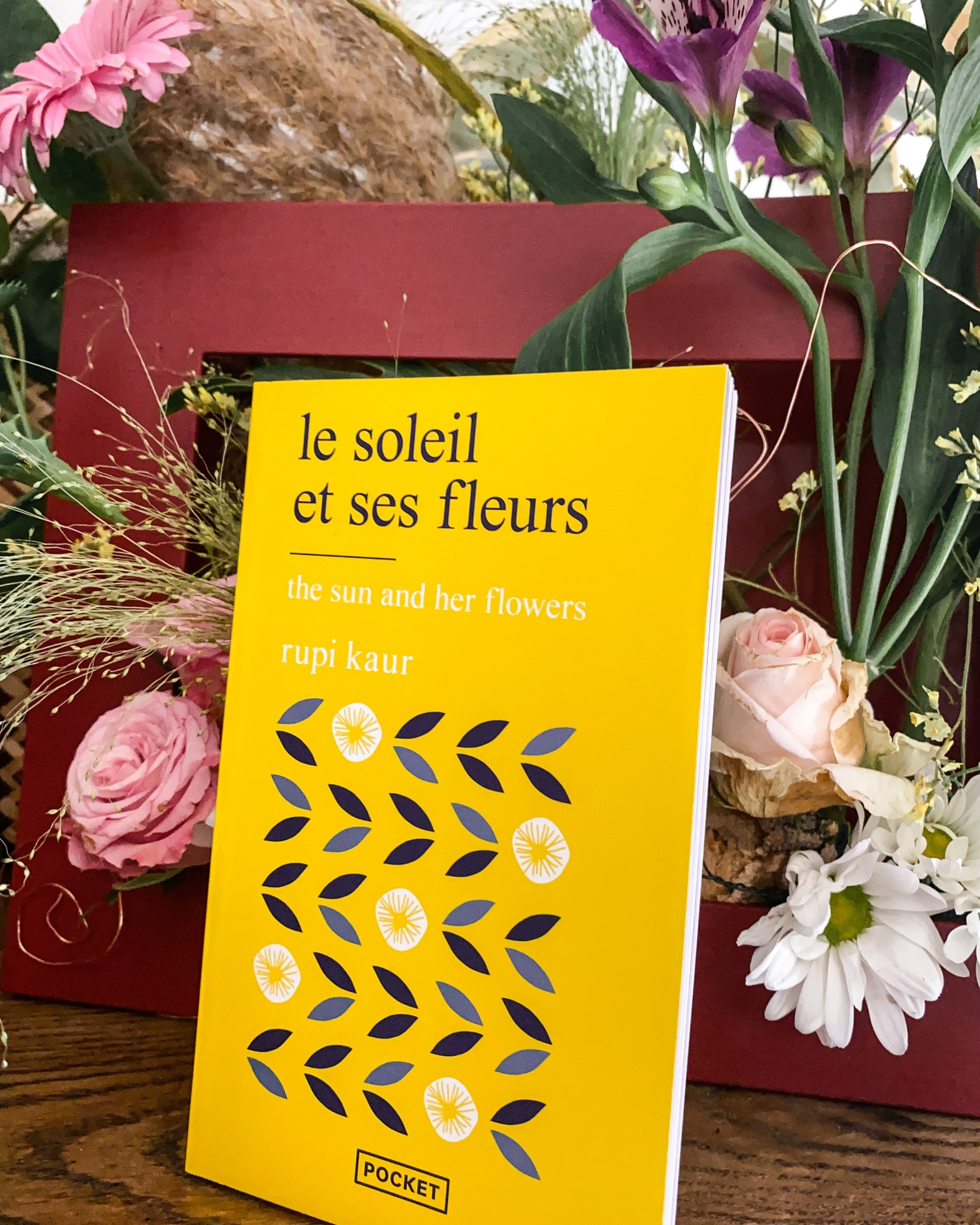le soleil et ses fleurs, de rupi kaur : le cycle de la vie – Caroline Doudet